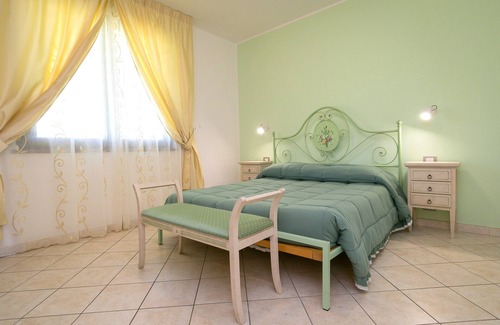 Campiglia Marittima Other | Farmhouse "Il Girasole - Ulivo" with Shared Pool & Wi-Fi