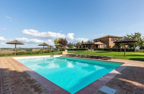 Bollano House | Farmhouse in Buonconvento