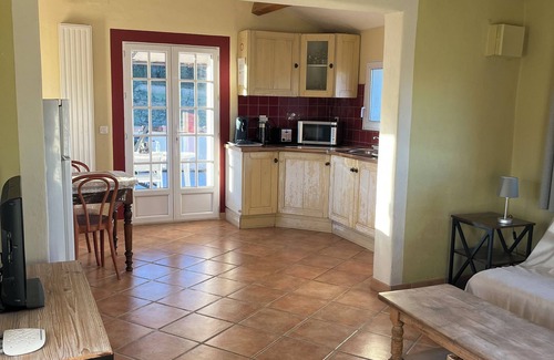 Meyreuil Cottage | Farmhouse in country house close to Aix en Provence