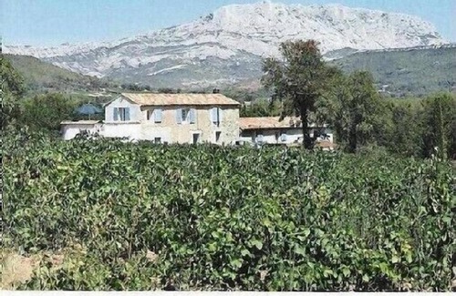 Meyreuil Cottage | Farmhouse in country house close to Aix en Provence