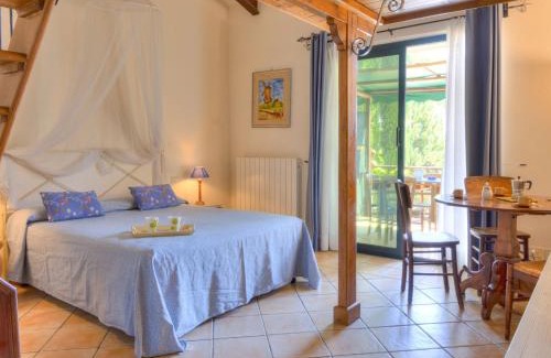 Marsciano House | Farmhouse in Marsciano with Pool and Vineyards