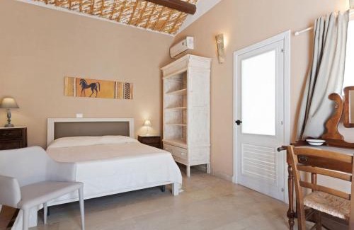 Noto House | Farmhouse in Noto with Pool and Garden