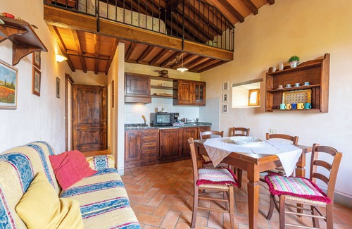 Castiglion Fiorentino Other | Farmhouse 'Borgo Dolci Colline Spa Granaio' with Shared Pool, Private Terrace and Wi-Fi