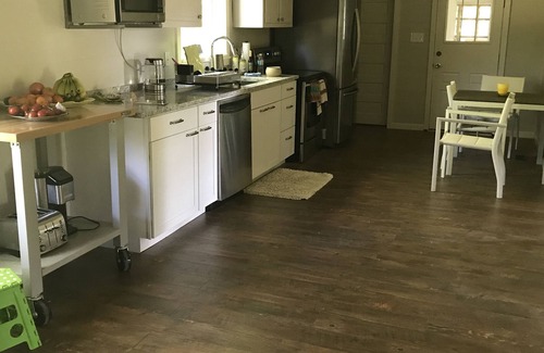 Cook Springs House | Farmhouse Retreat near Birmingham, AL