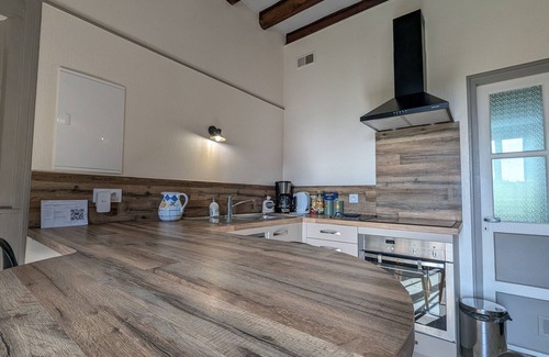 Cluis Cottage | Farmhouse Retreat with Garden, AC, and Modern Amenities