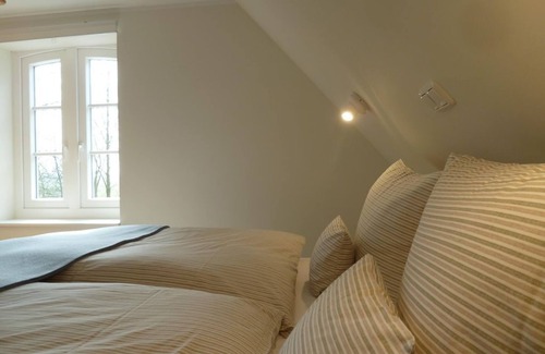 Garding Other | Farmhouse vacation apartment To'n Hofplatz - Hof Herzleuchten, Family Groth