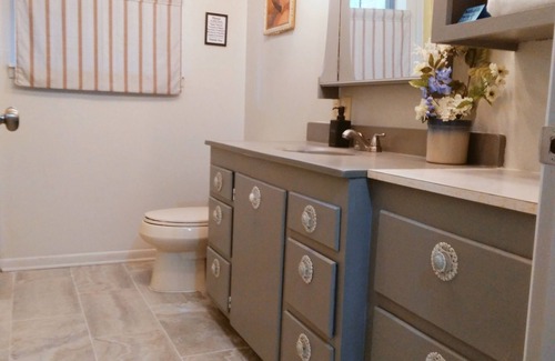 Flint Other | Farmhouse w/Pond, Nature Trails & Farm Experience