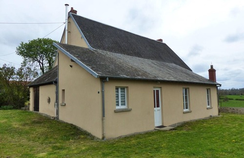 Mazirat Cottage | Farmhouse with open view and wifi included