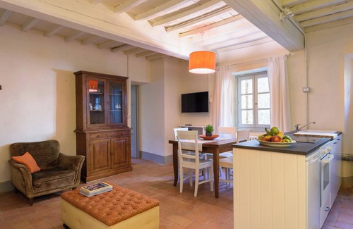 Scheggia Apartment | Fattoria La Speranza Casa Arancio