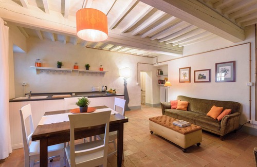 Scheggia Apartment | Fattoria La Speranza Casa Arancio