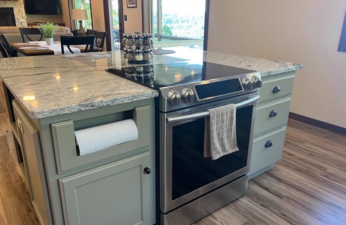 Jasper House | Fawn Ridge - Million dollar Ozark views!