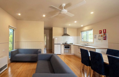 Cape Otway Cottage | FDE 30 - FAMILY DELUXE 3 BEDROOM CABIN