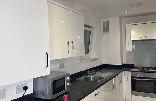 Dartford Apartment | Feel Comfy Apartment.nnOur modern apartment is located in the heart of Dartford