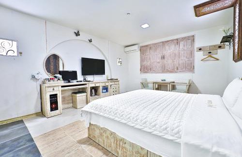 Yeondong-myeon Hotel | Feel Love Drive-in Motel