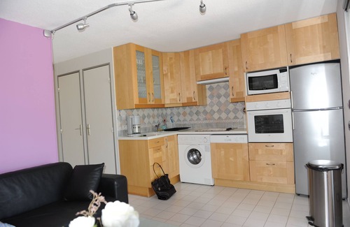 Les Ayguades Apartment | FEET IN THE WATER