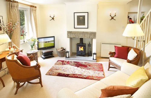Burnsall Cottage | Fell Beck is a practical, warm and cosy cottage
