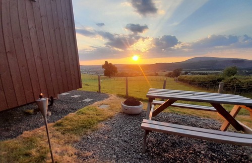 Keswick Cabin | Fell Foot Shepherds hut on traditional Lakeland farm