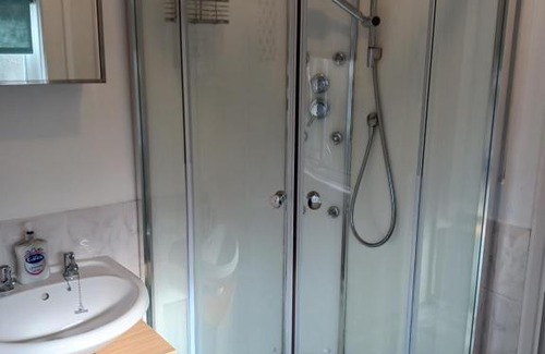 Felpham House | Felpham Guest House - Self Catering