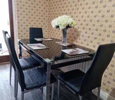 Lucan House | Females Only - Private Bedrooms in Dublin