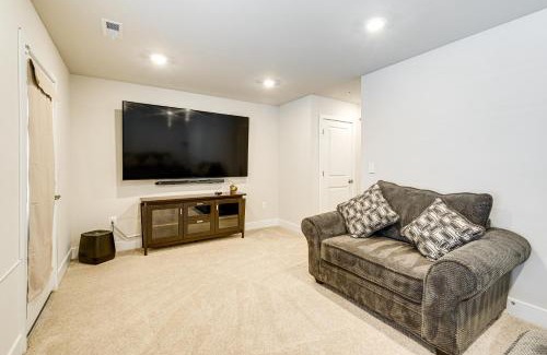 Waldorf House | Fenced Yard Spacious Southern Maryland Townhome!