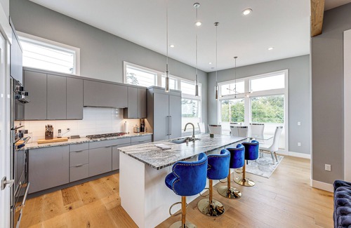 Anacortes House | Fenced Yard, Water & Island Views: Anacortes Home!