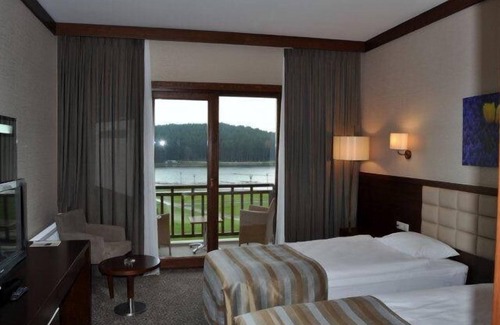 Kaynaslı Hotel | Fenerbahce Topuk Yaylasi Resort & Sport Topuk Yaylası