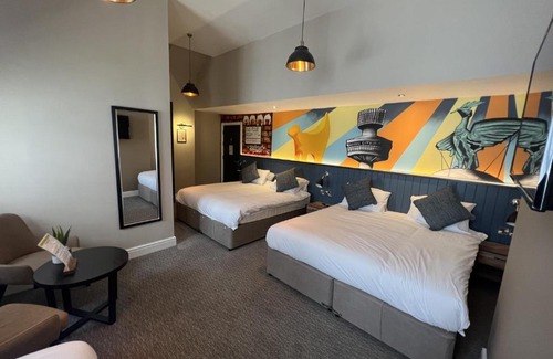 Liverpool City Centre Hotel | Fenwick Sunrise Hotel