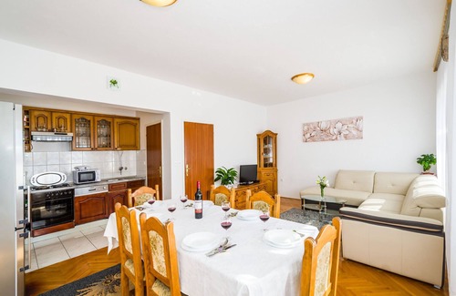 Rovanjska House | Fereinhaus Fuer 12 Personen mit Privatpool und Meerblick