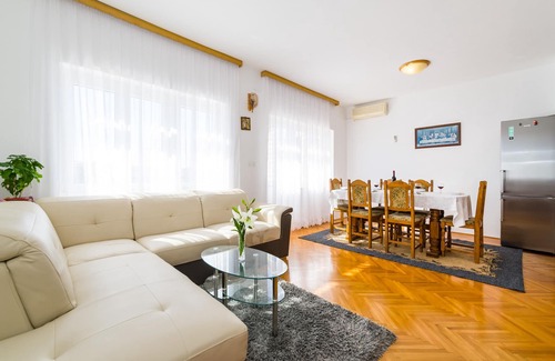 Rovanjska House | Fereinhaus Fuer 12 Personen mit Privatpool und Meerblick