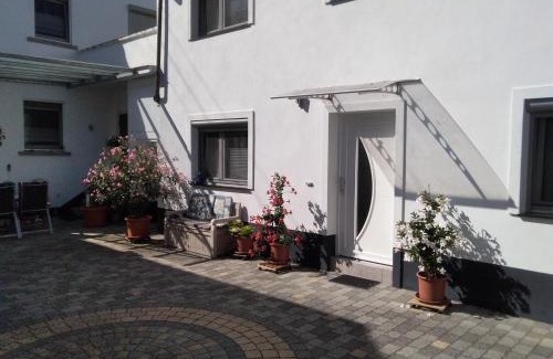 Niederkirchen bei Deidesheim Apartment | Ferienhaus Fam. Bisgen