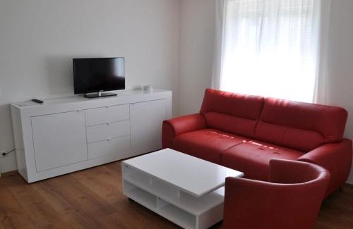 Langenargen Apartment | Ferien-und Gästehaus Wilma