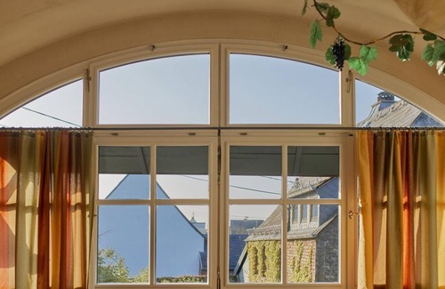 Hundsangen House | Ferienhaus am Dorfbrunnen - 4 Bett Ferienhaus, Bad, Sauna