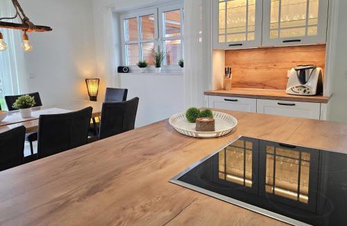 Wischuer House | Ferienhaus "Emilia"