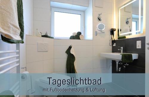 Hockelheim Apartment | Ferienhaus Höckelheim - FeWo Savanna Lodge - barrierefrei - 100qm - 3 Schlafzimmer - bis 6 Gäste - Babies reisen gratis - Terrasse, Garten & Grill - vollausgestattete Küche mit Spülmaschine - Klimaanlage, Fußbodenheizung & Raffstores - nahe Göttingen