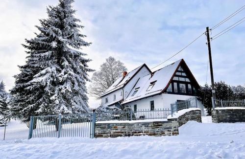 Eichigt House | Ferienhaus Ingrid gemütliches Cottage im Grünen