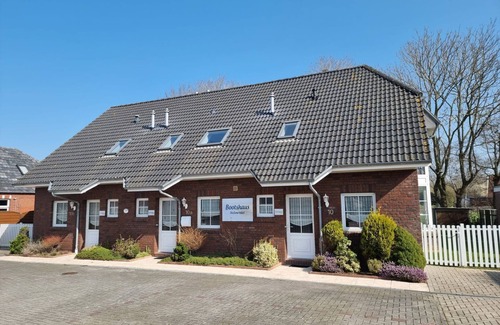Neßmersiel House | Ferienhaus Steuerbord im Bootshaus - Herzlich Willkommen im Reihenhaus Steuerbord im Bootshaus!