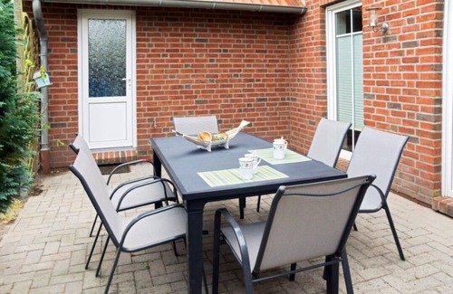 Norddeich House | Ferienhaus Waterkant - bis 6 Personen mit Garten