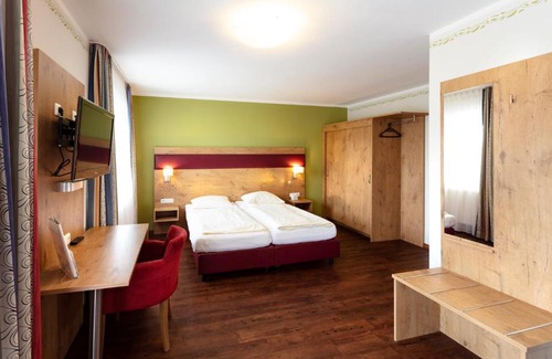 Neumarkt am Wallersee Hotel | Ferienhotel Herzog