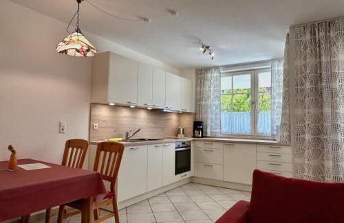 Kressbronn Apartment | Ferienwohnung Fischerpromenade - seenah, im Fischerdorf mit großer Terrasse