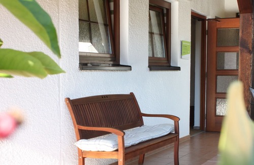 Burladingen Apartment | Ferienwohnung 1, 55 qm, 1 Schlafzimmer mit Doppelbett und 1 Schlafsofa, Max. 4 Personen