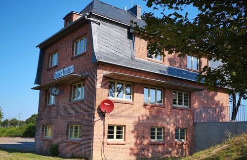 Alt Suhrkow Apartment | Ferienwohnung 1 - Bahnhof Hohen Mistorf - Ferienwohnungen