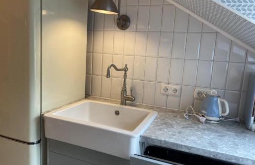 Hamburg-Barmbek Apartment | Ferienwohnung 28 am Saseler Markt 4 Schlafzimmer renoviert