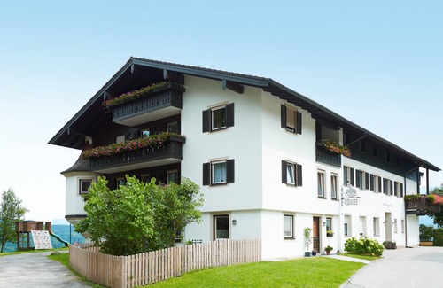 Aufham Apartment | Ferienwohnung 3 "Salzburg", behindertengerecht, Nichtraucher, 3 Schlafzimmer, Sat-TV, 4 Sterne, max. 6 Personen