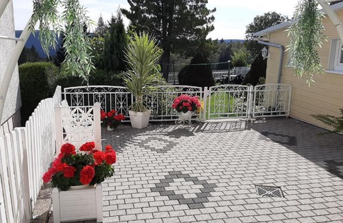 Masserberg Apartment | Ferienwohnung "An den Kurwiesen"