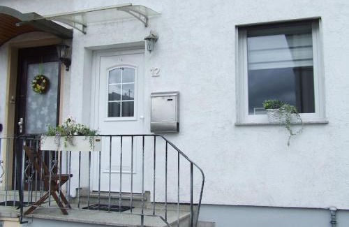 Merchweiler House | Ferienwohnung Birkenwäldchen