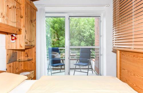 Esens Apartment | Ferienwohnung Captain Flints Schatz