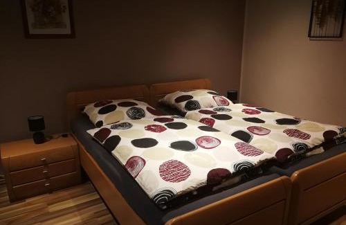 Neustadt bei Coburg Apartment | Ferienwohnung mit Balkon 1.OG