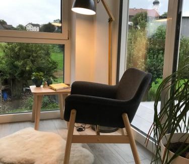 Neukirchen-Balbini Apartment | Ferienwohnung „Frosch“