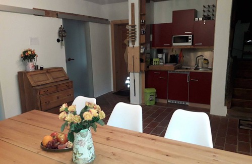 Breuberg Apartment | Ferienwohnung Falkenhorst - Gästezimmer - Fuhrhalterei Maul