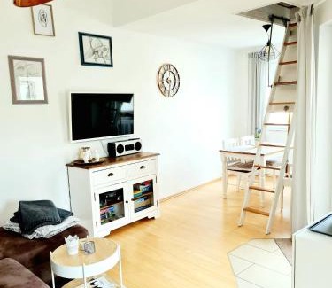 Sulzbach a.Main Apartment | Ferienwohnung Hornig Zwei Terrassen, Parkplatz, separater Eingang
